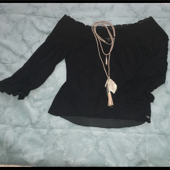 3 x $15🐛Black transparent long sleeve blouse. - Picture 1 of 6